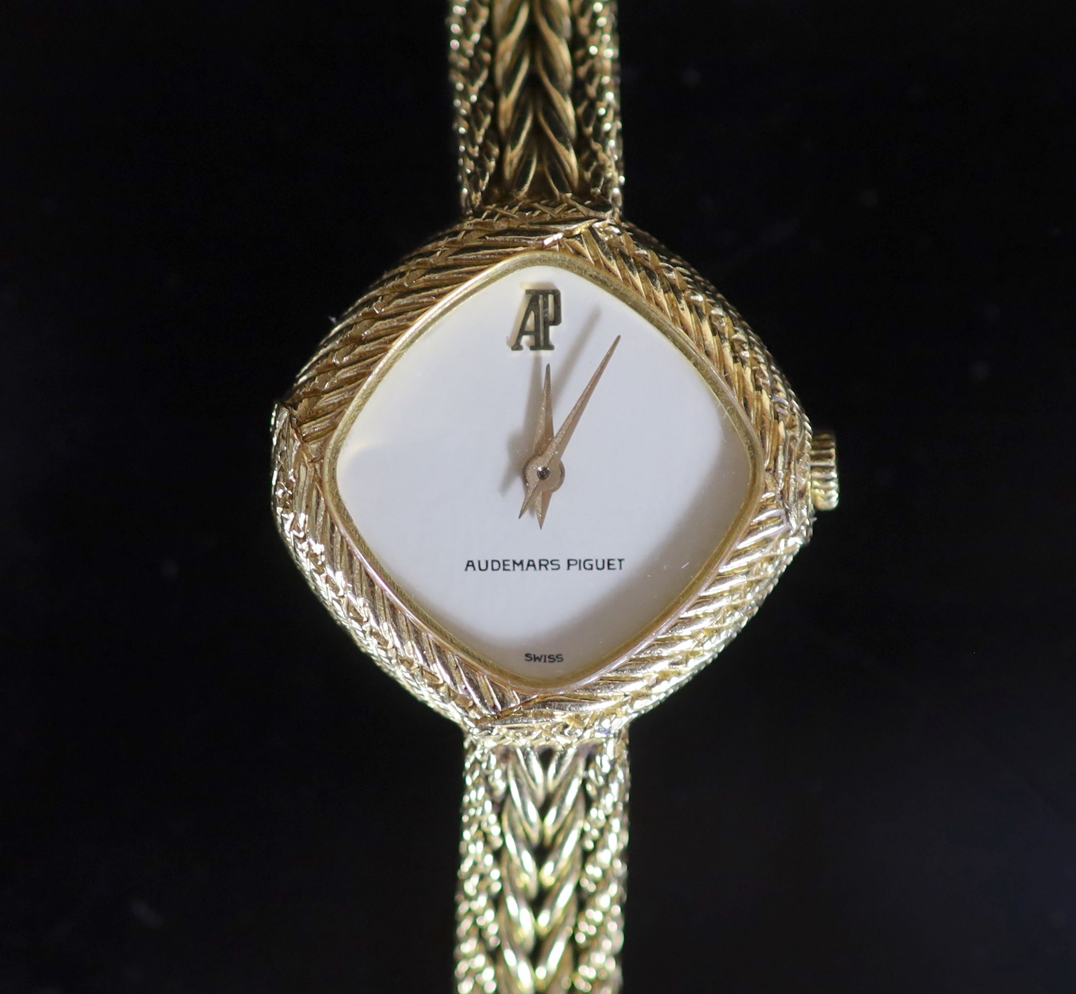 A lady's 18ct gold Audemars Piguet gold manual wind dress watch